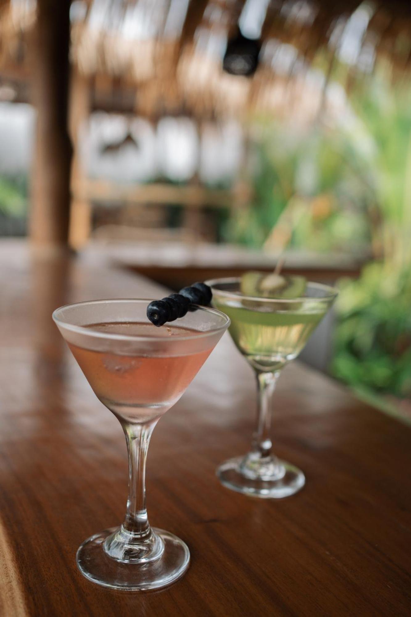 Ehoa Bali Nyanyi Boutique Hotel - In Front Of Entrance To Nuanu Tanah Lot Exterior foto
